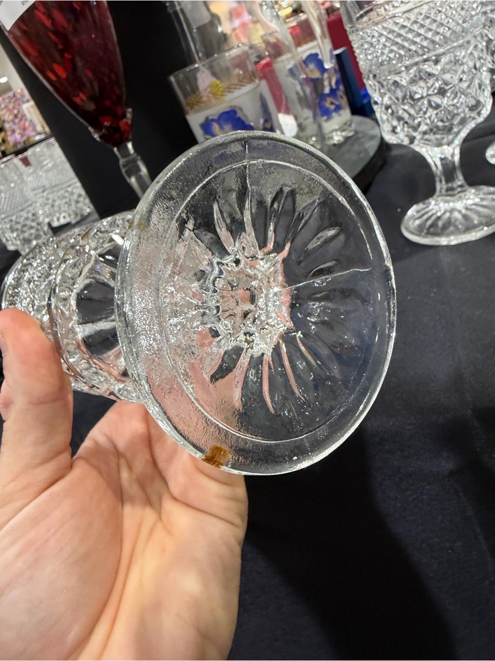8 Vintage Anchor Hocking Wexford Waffle Pressed Glass Wine Glasses - Picture 4 of 4